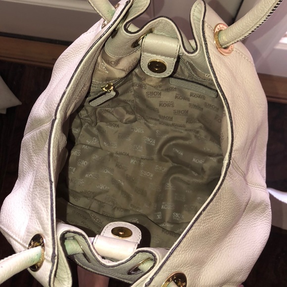 MK Tote - Picture 2 of 3